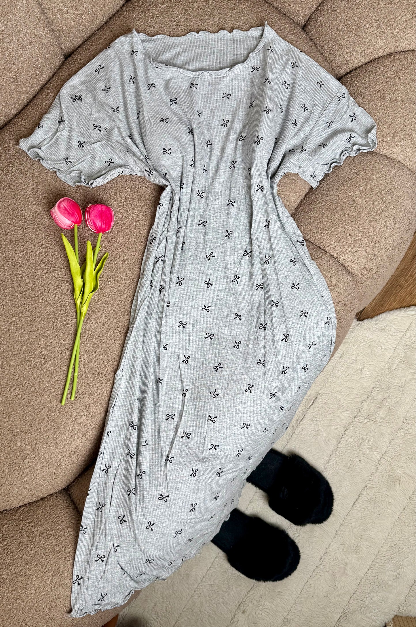 • سكون الرمادي ☁️🩶