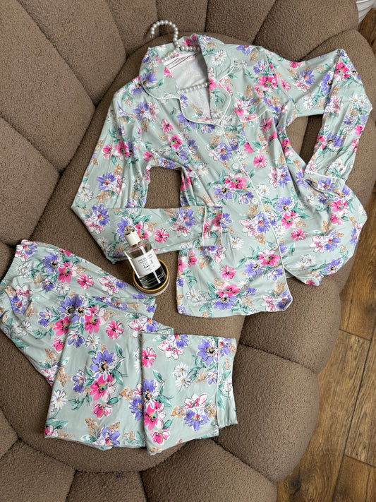 🌸 بيجامة Floral Elegance 🌸