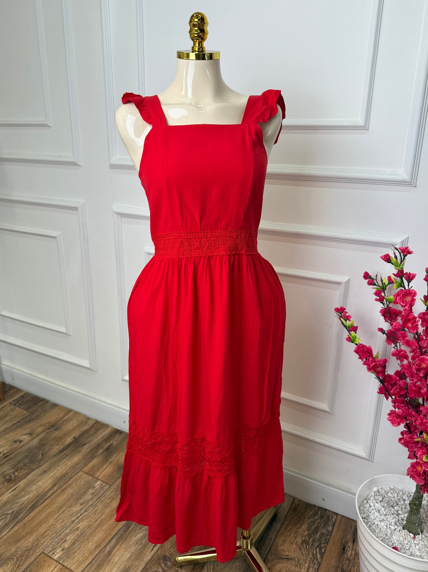• فستان الحرير 🎀👗
