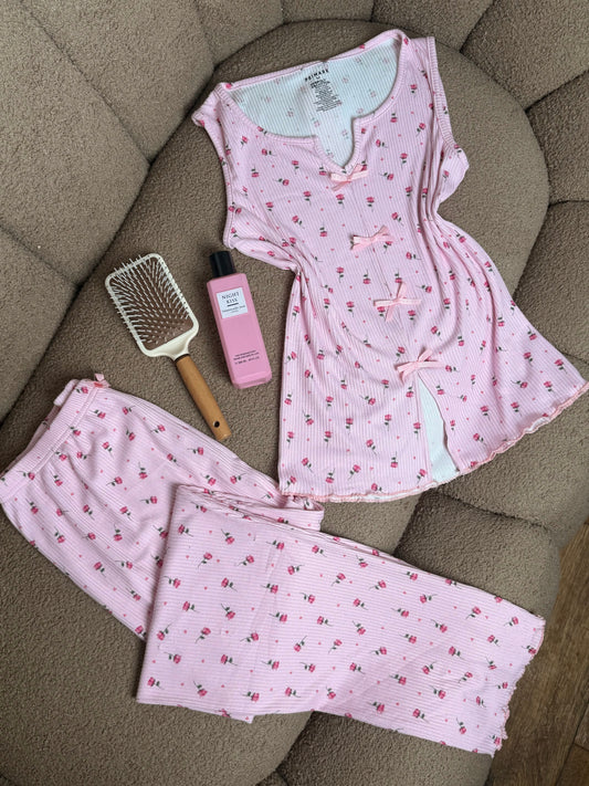 🌸 لمسة ورد