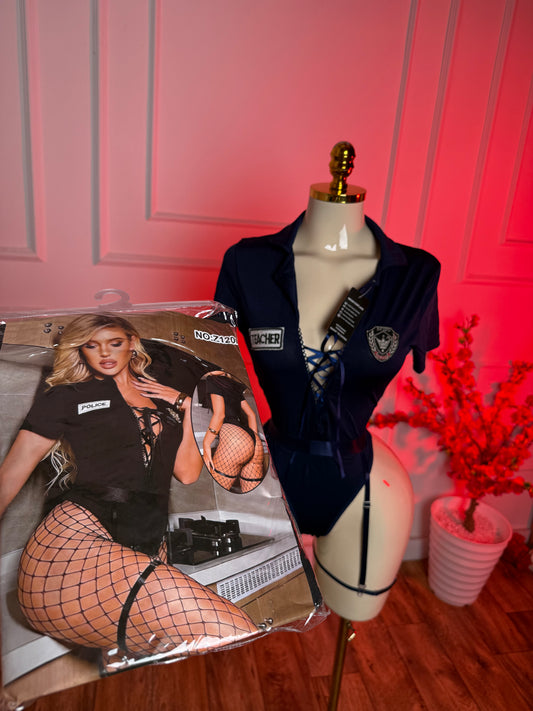 👮‍♀️ بدلة الشرطة المثيرة 🍎